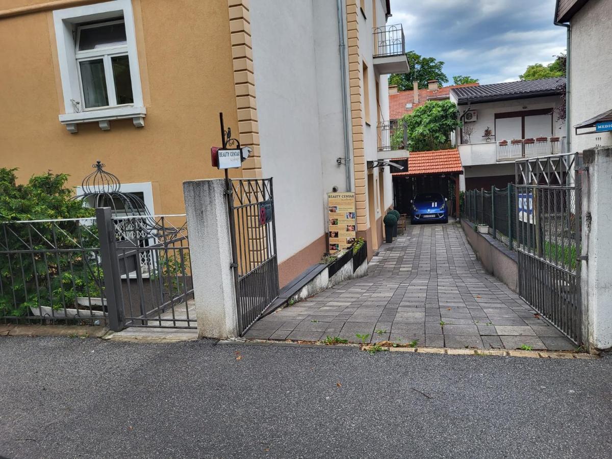 Ferienwohnung Apartman Buzanova Zagreb Exterior foto